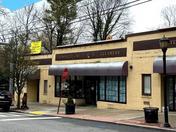 1 W Pondfield Rd , Bronxville, NY 10708