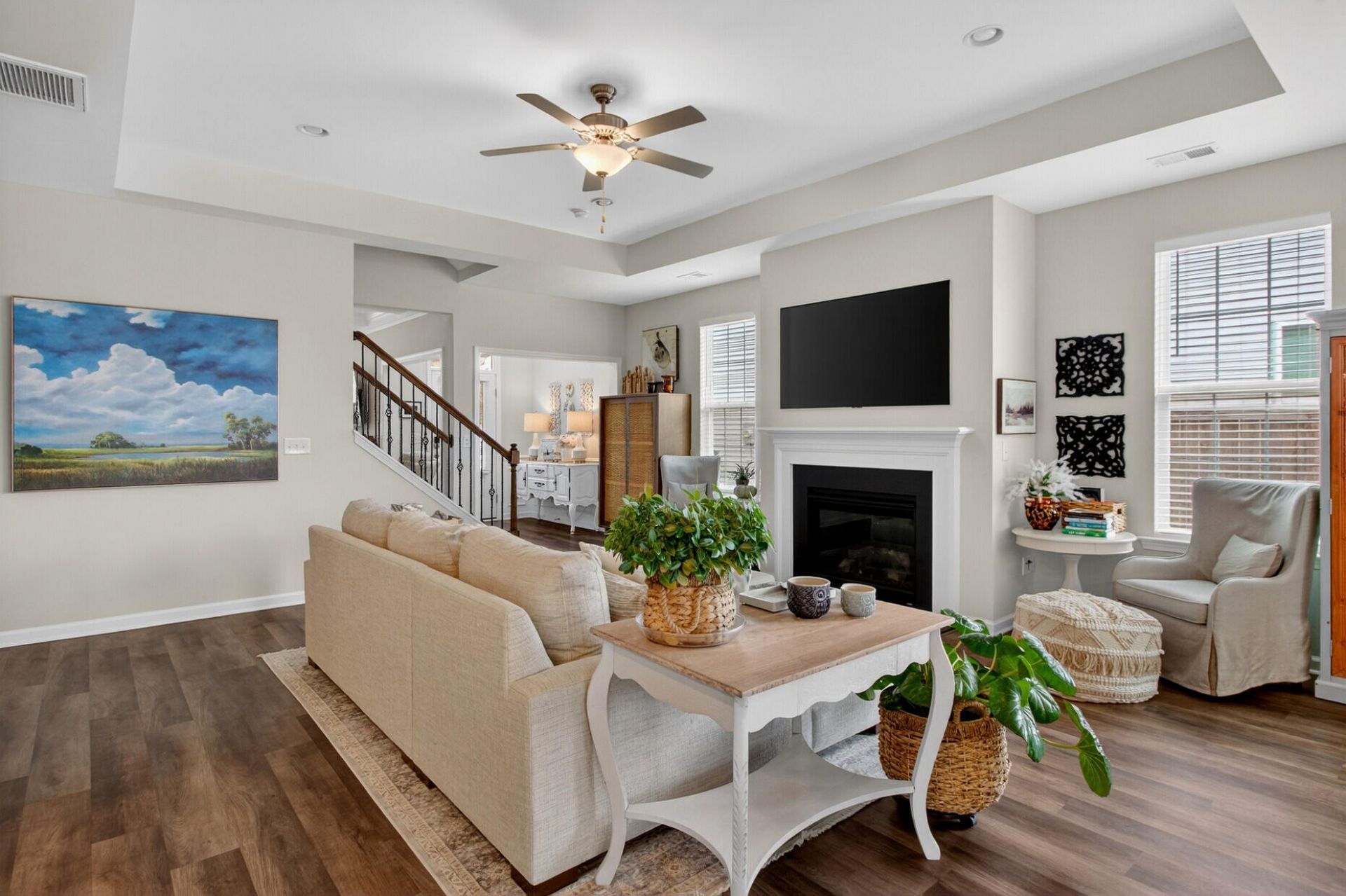 492 Rowley Lane Photo 12