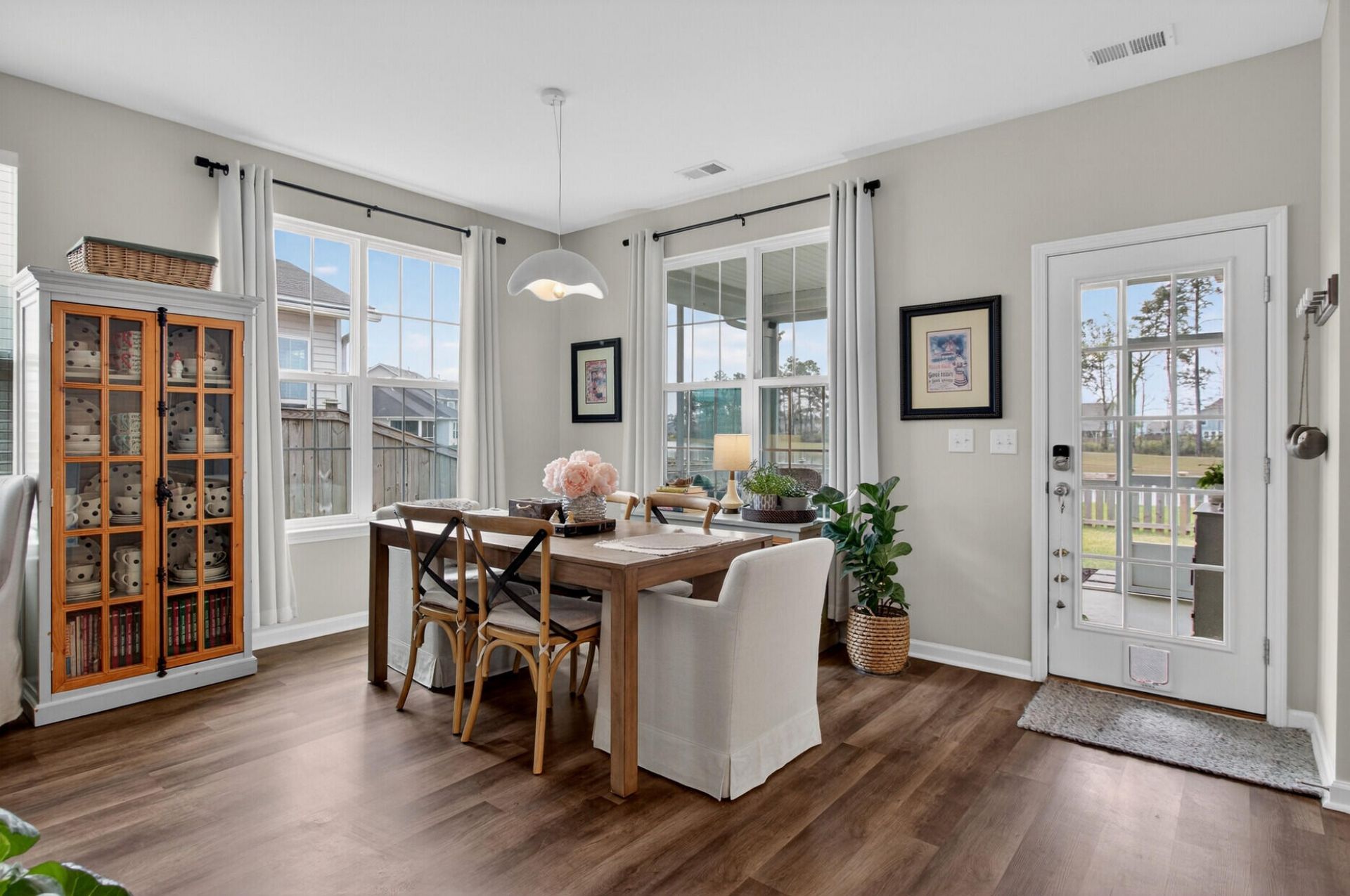 492 Rowley Lane Photo 14