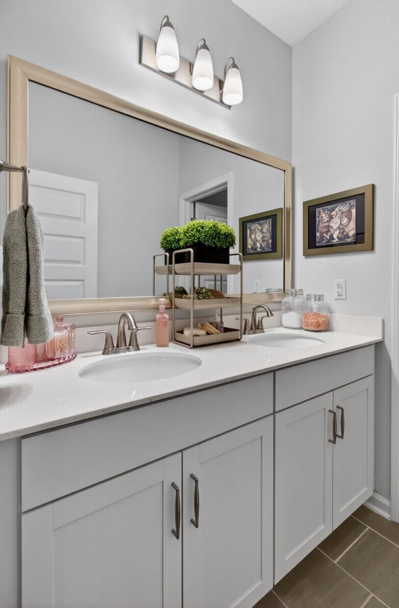 492 Rowley Lane Photo 35