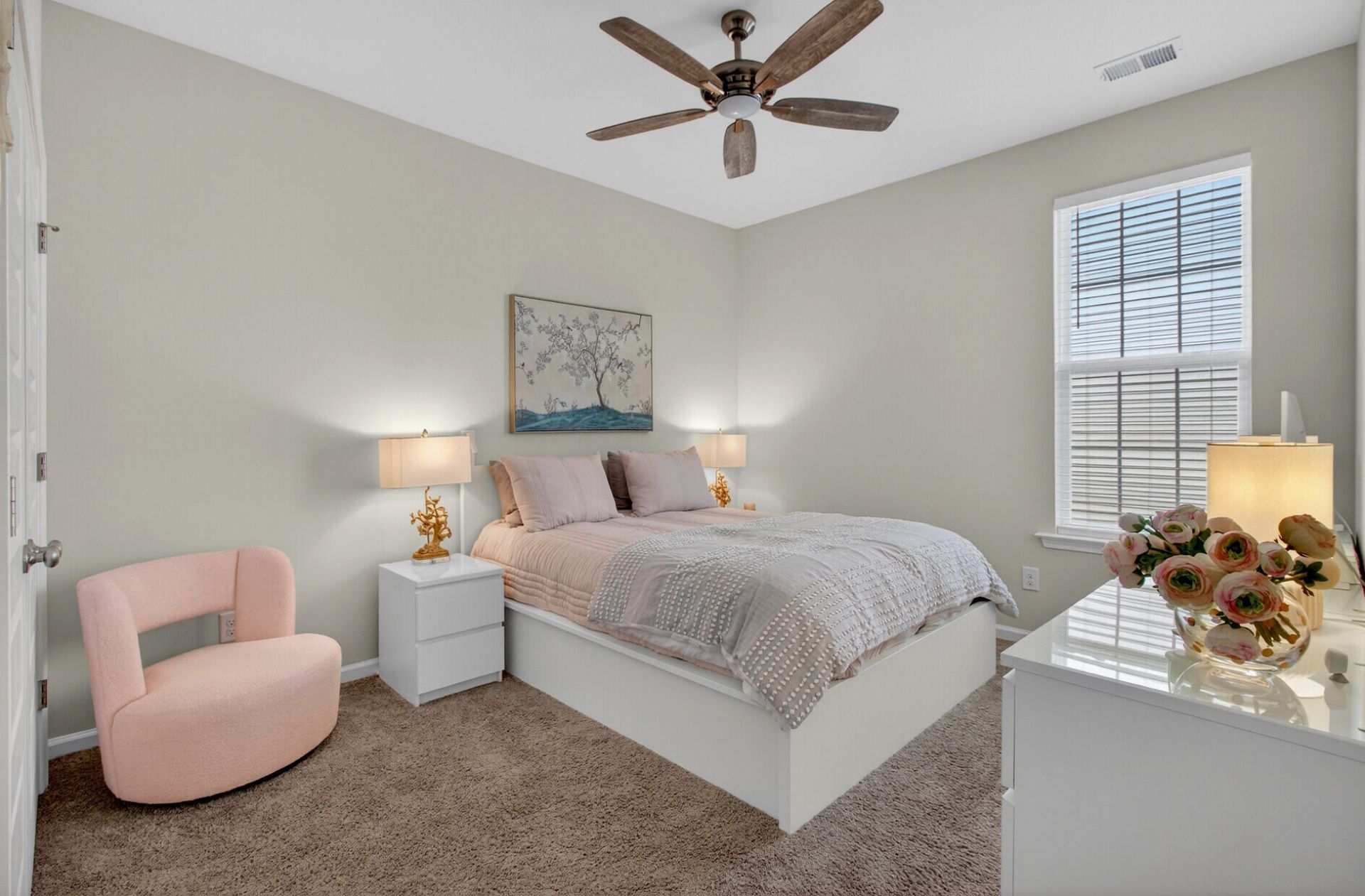 492 Rowley Lane Photo 37