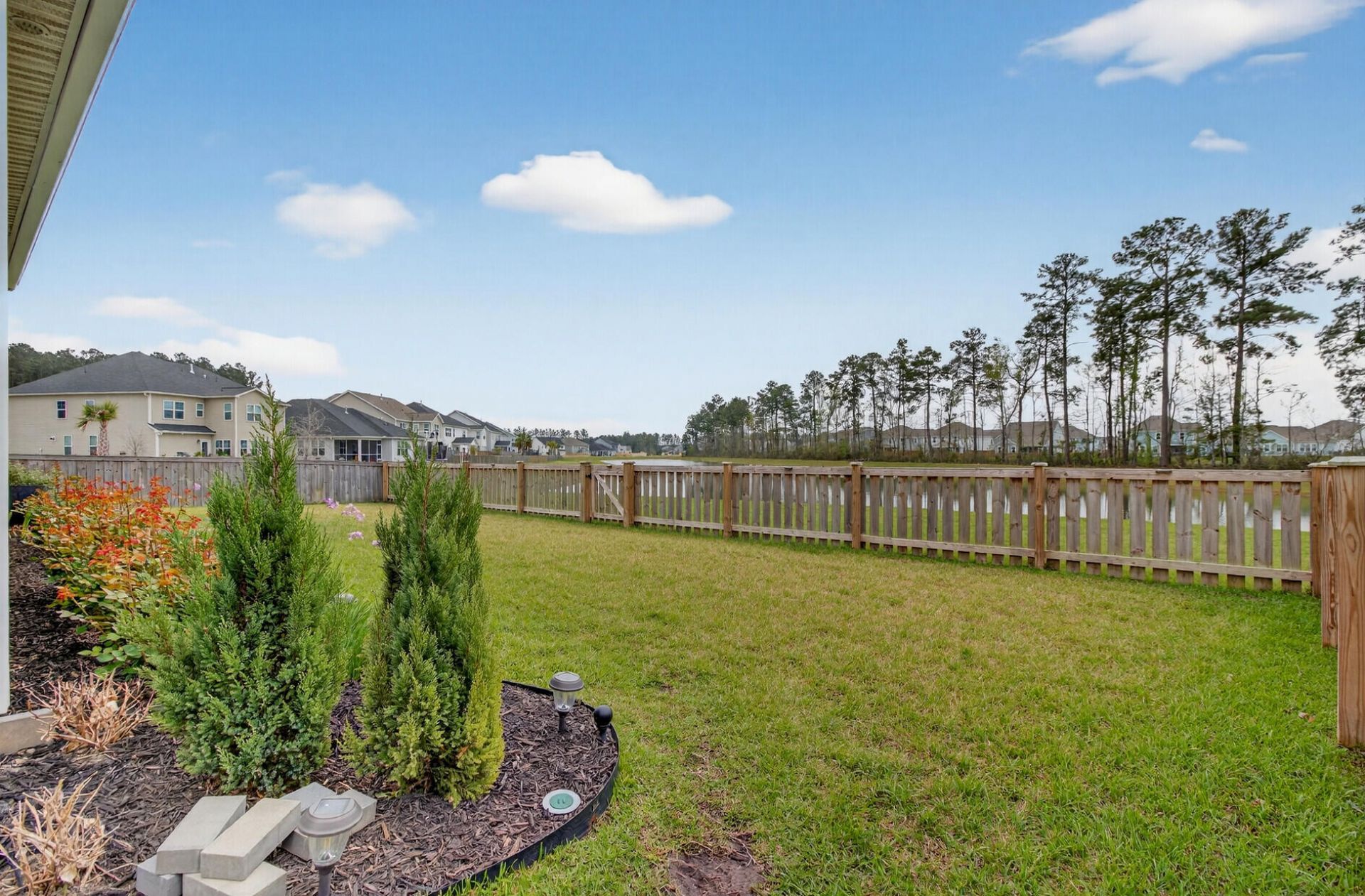 492 Rowley Lane Photo 48