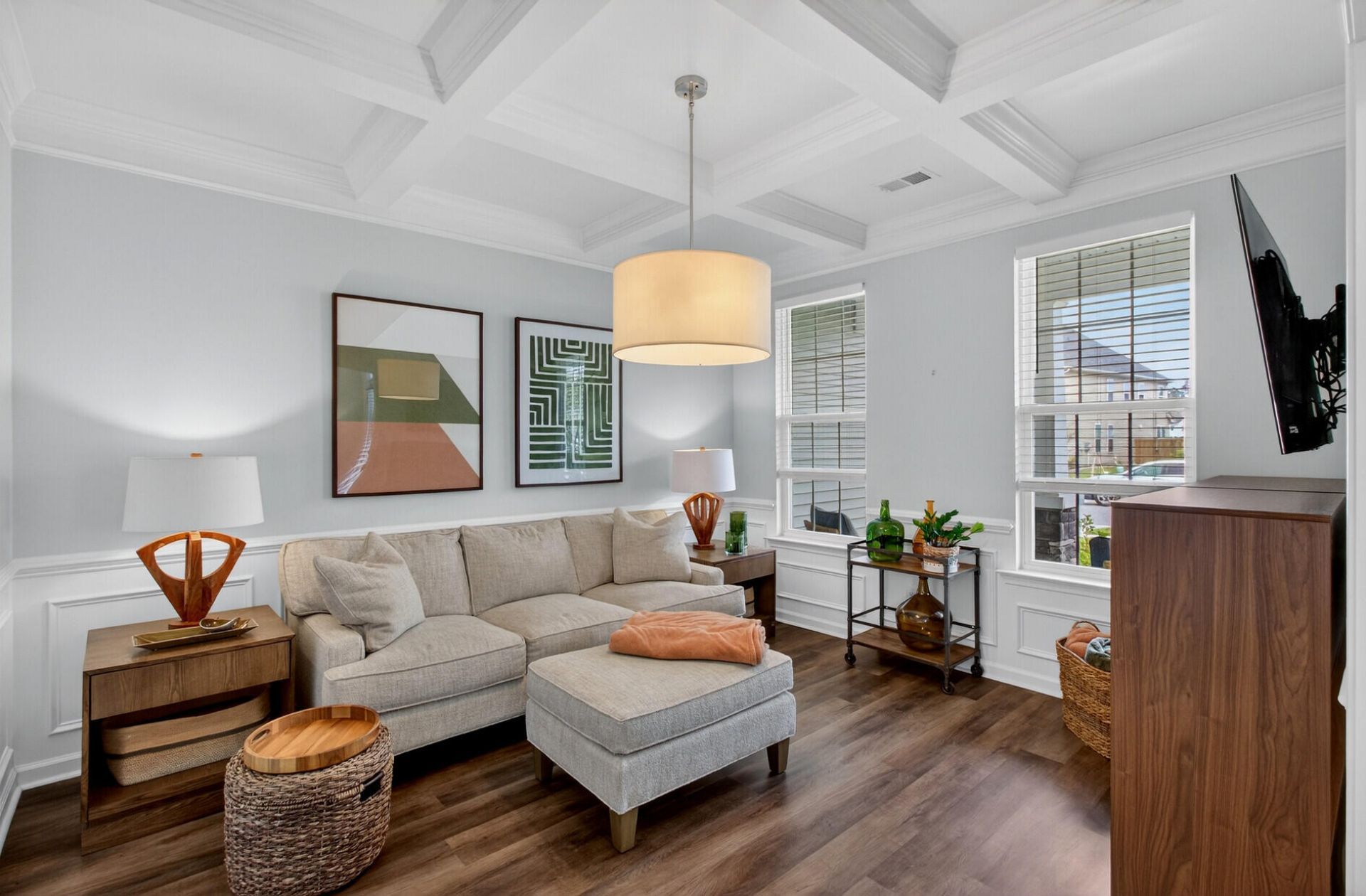 492 Rowley Lane Photo 8