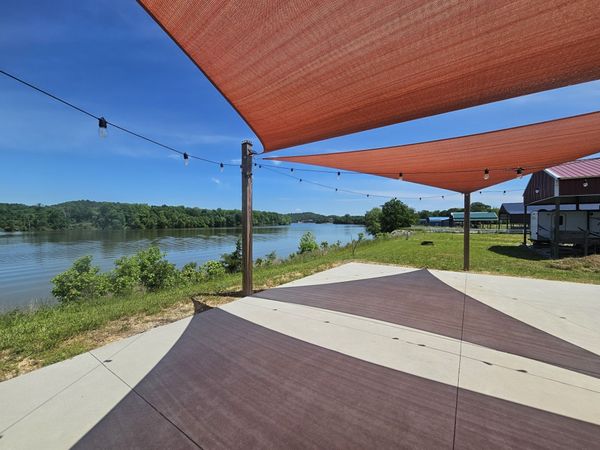 2607 Hardin Bottom River Rd , Clifton, TN 38425