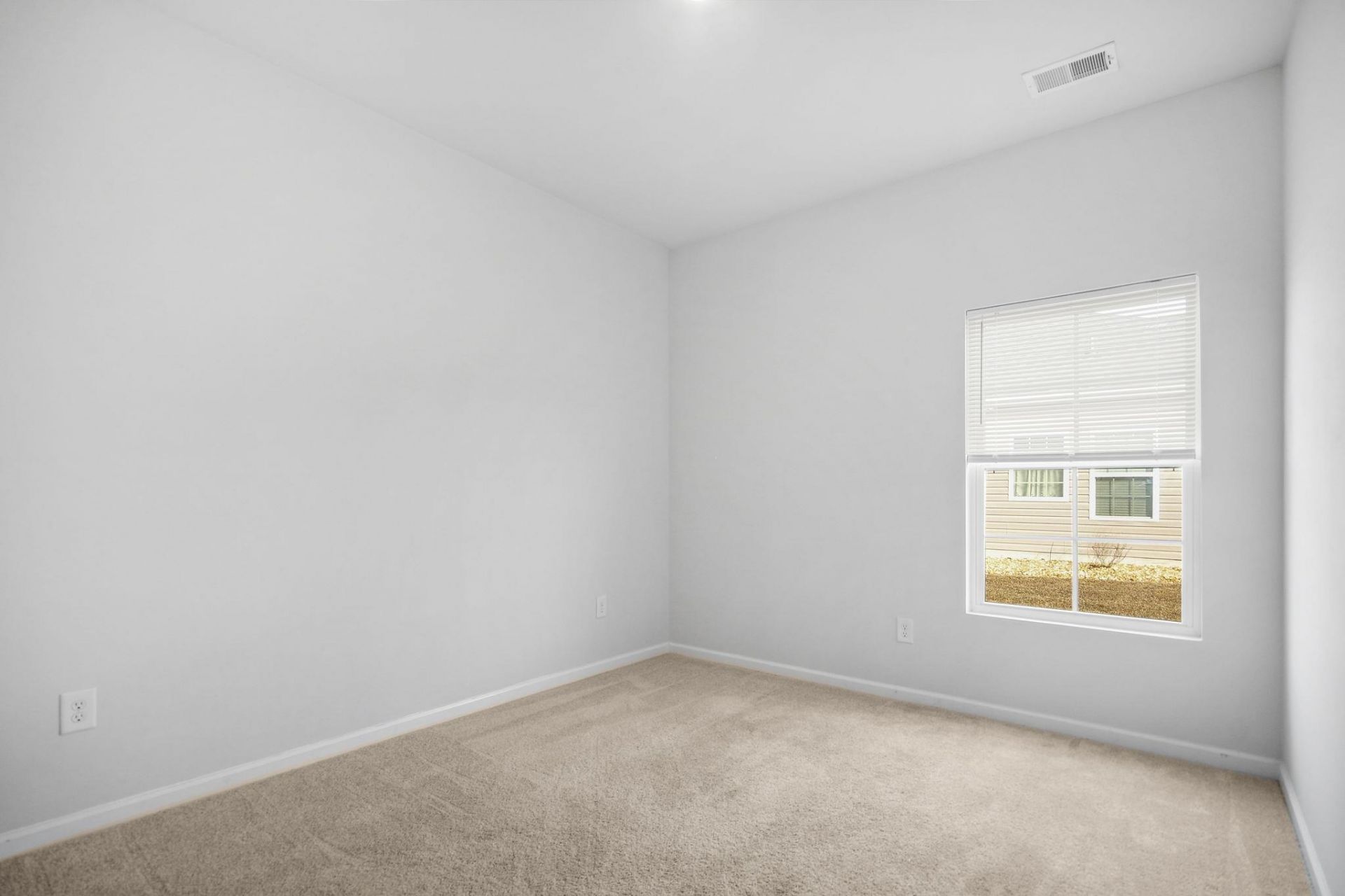 518 Carrick Loop Photo 17