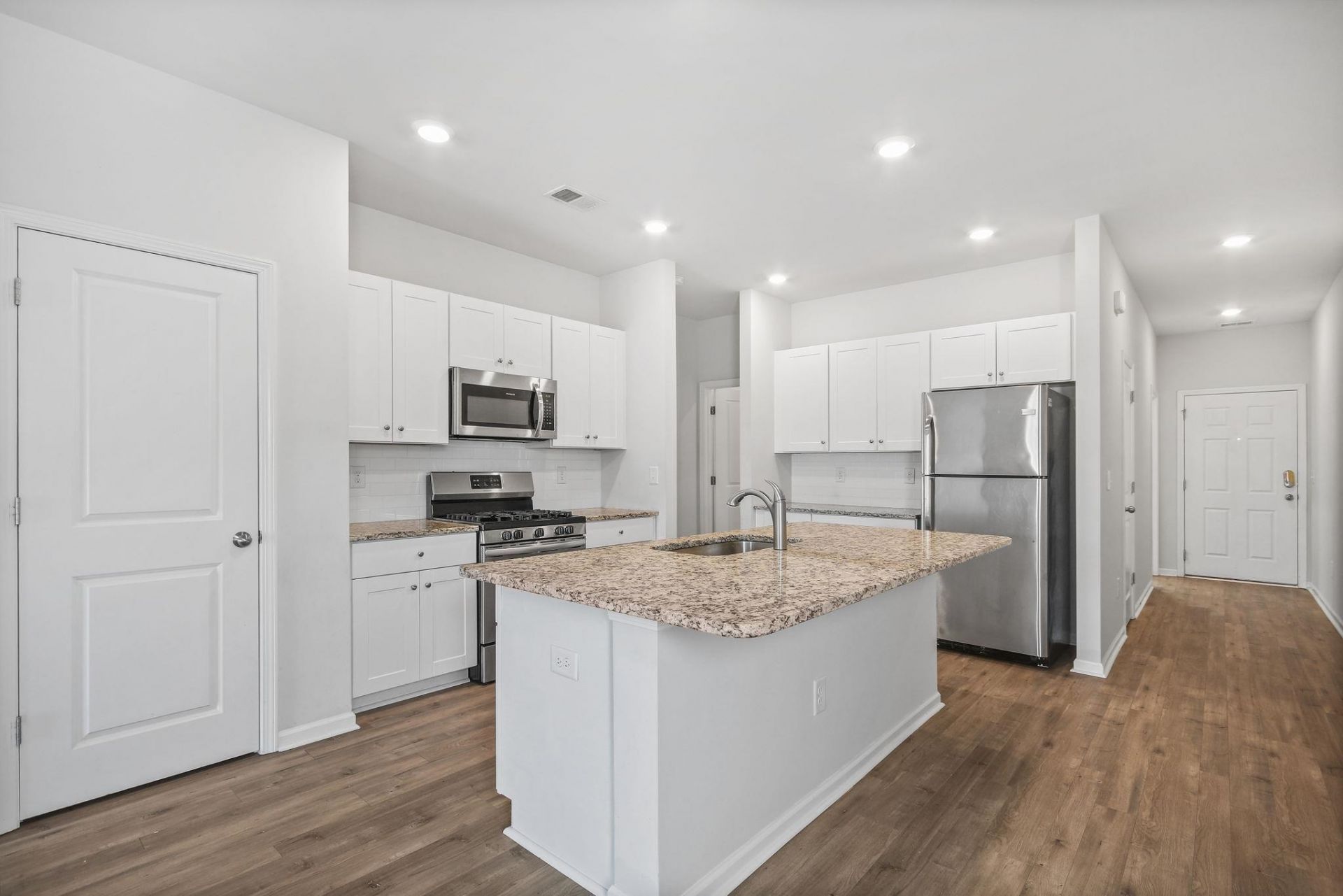 518 Carrick Loop Photo 7