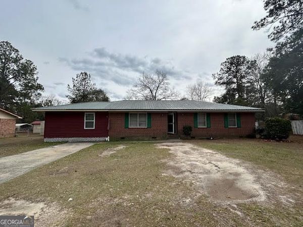 1502 Camellia Drive, Dublin, GA 31021