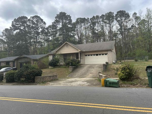 Little Rock, AR 72205