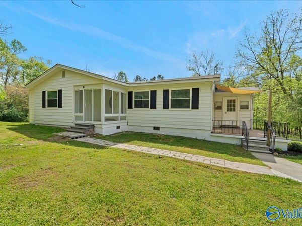 1710 Madison Street SW, Hartselle, AL 35640