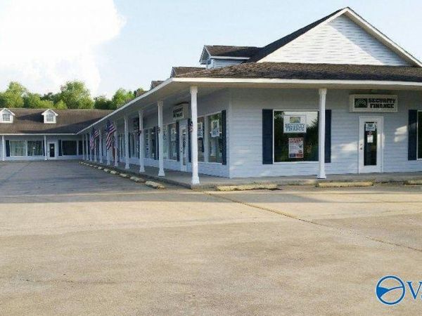 1 W Sunflower Court, Unit 1-7, Centre, AL 35960