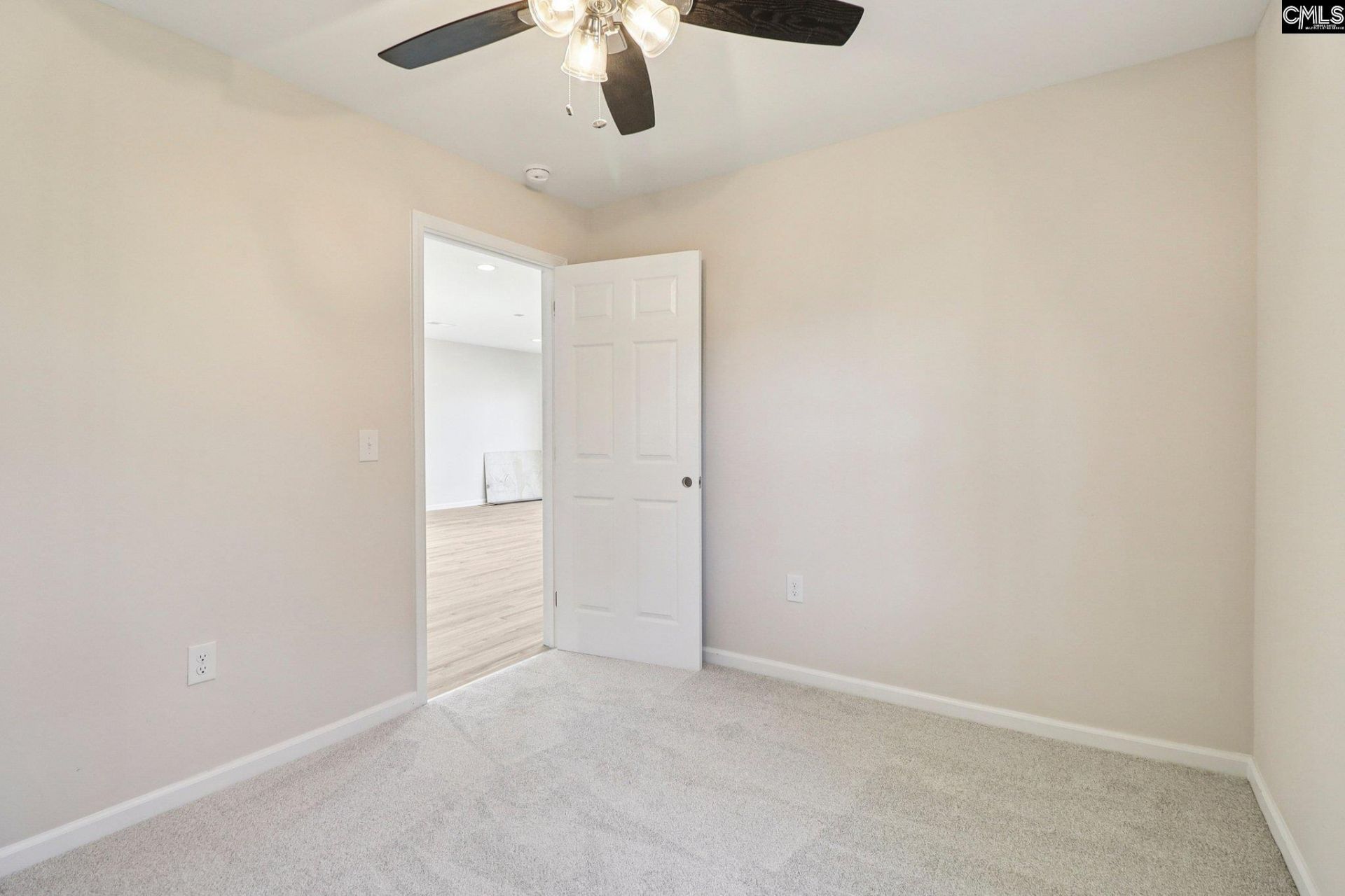 262 Breezy Bay Drive  Photo 13