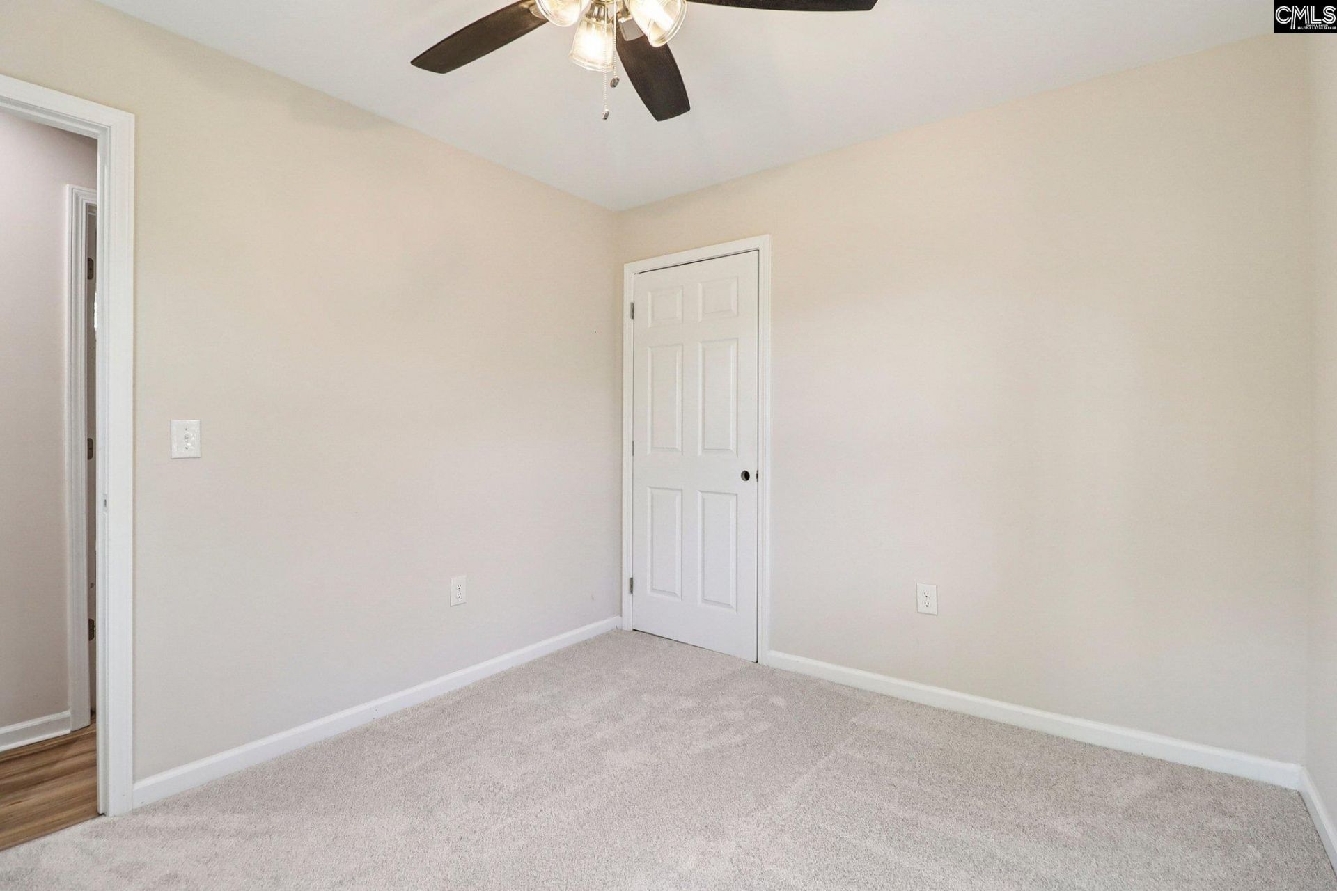 262 Breezy Bay Drive  Photo 16