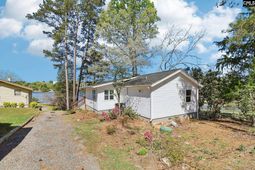 262 Breezy Bay Drive photo 4