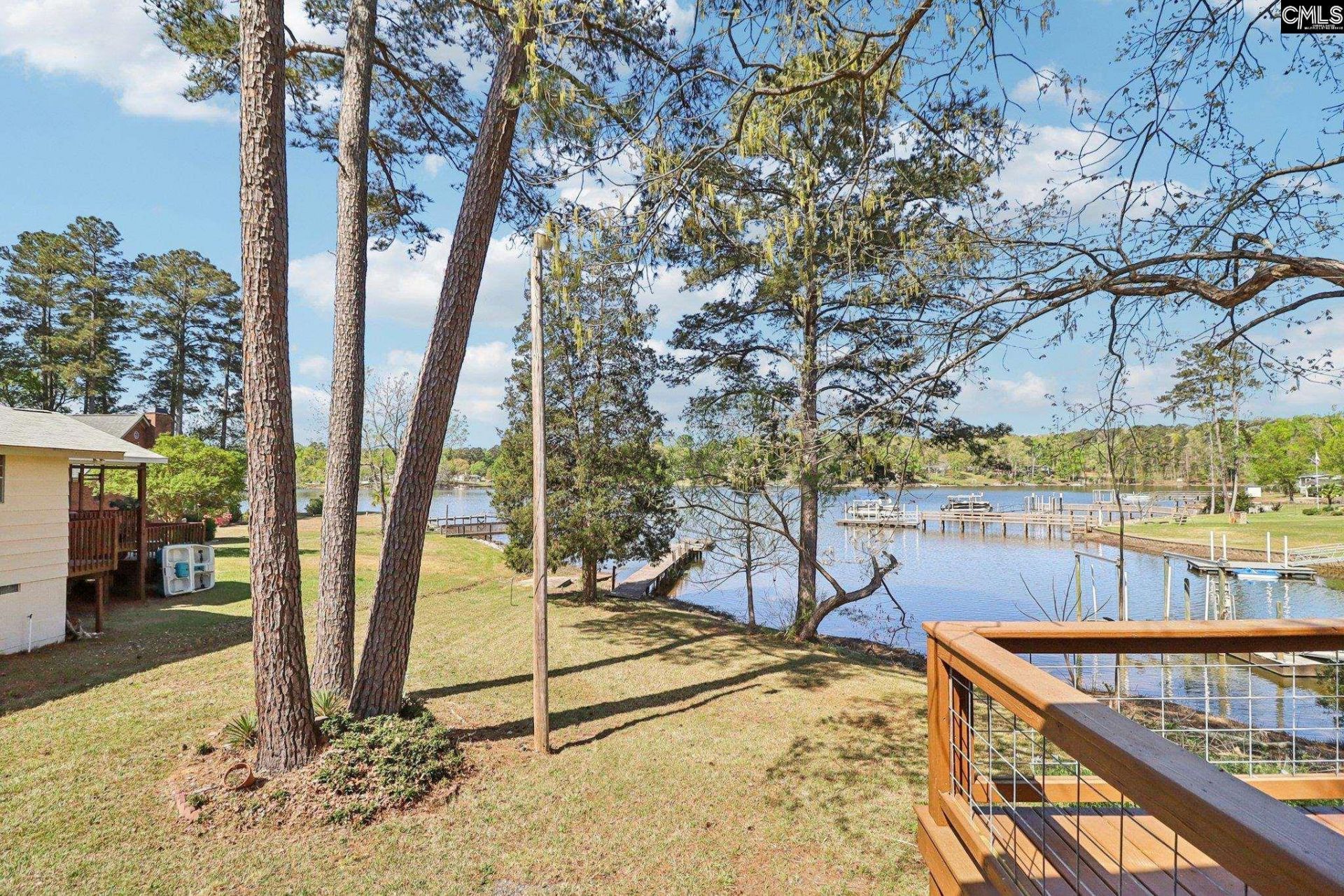 262 Breezy Bay Drive Photo 4