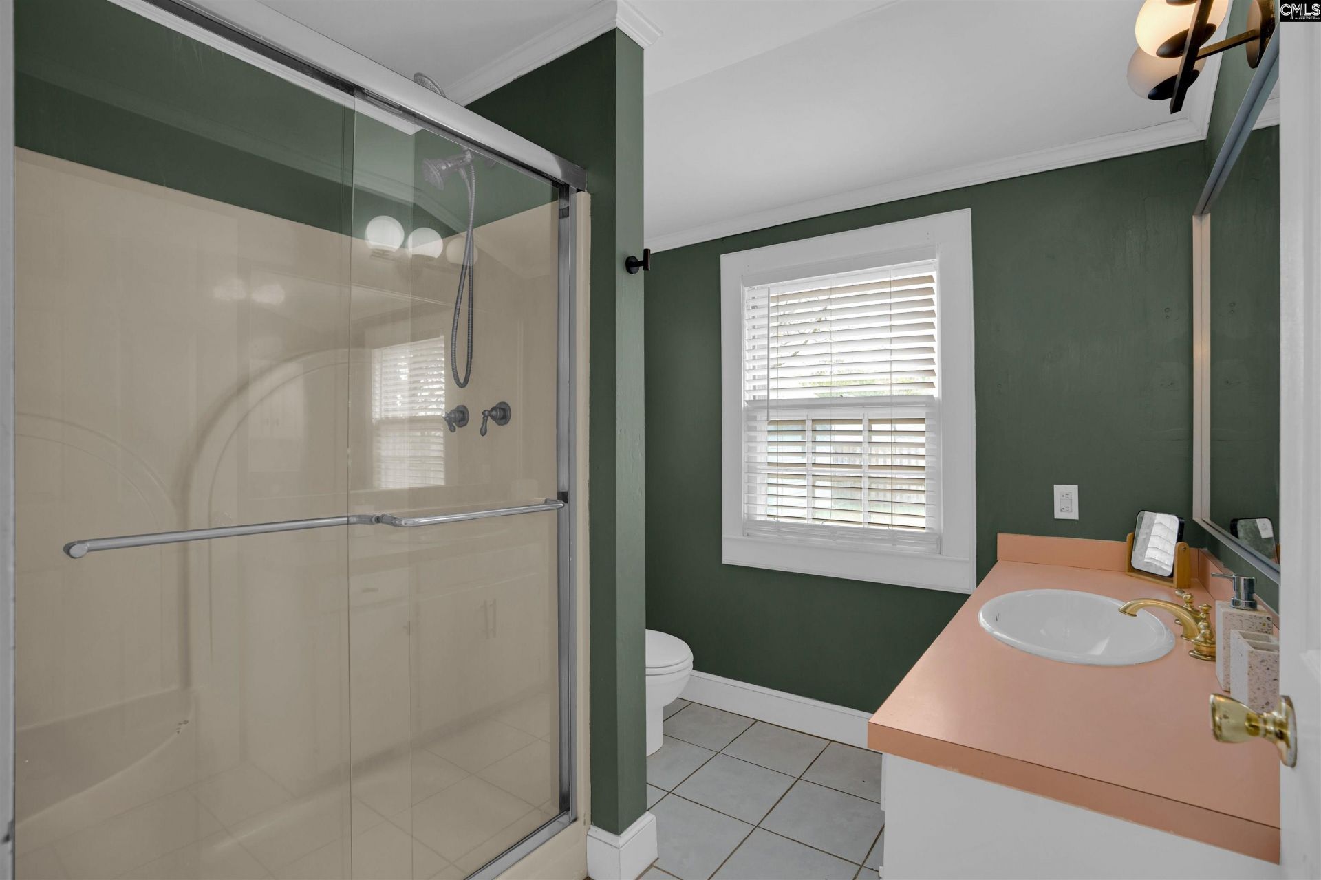 607 Holland Avenue  Photo 15