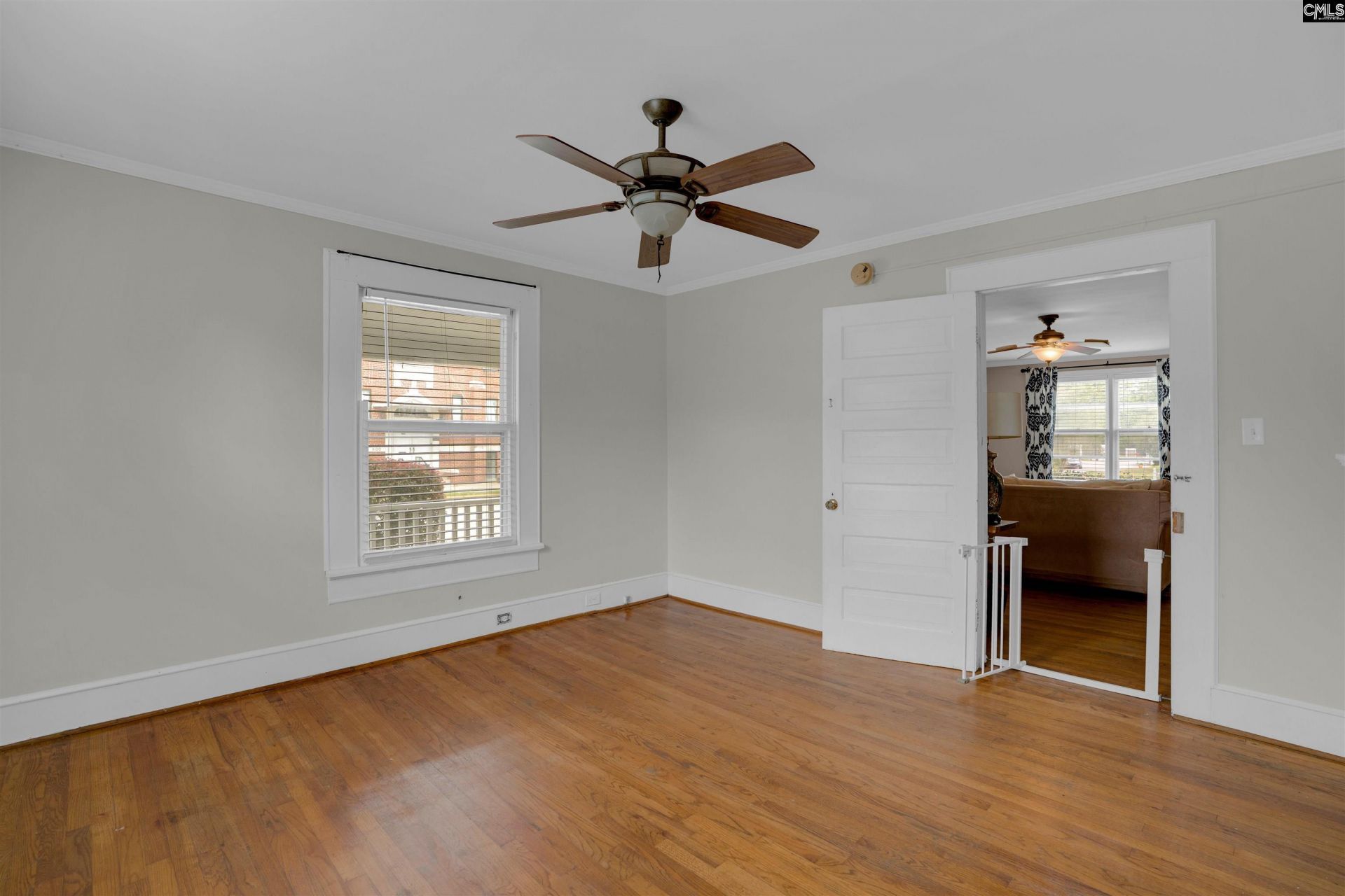 607 Holland Avenue  Photo 17