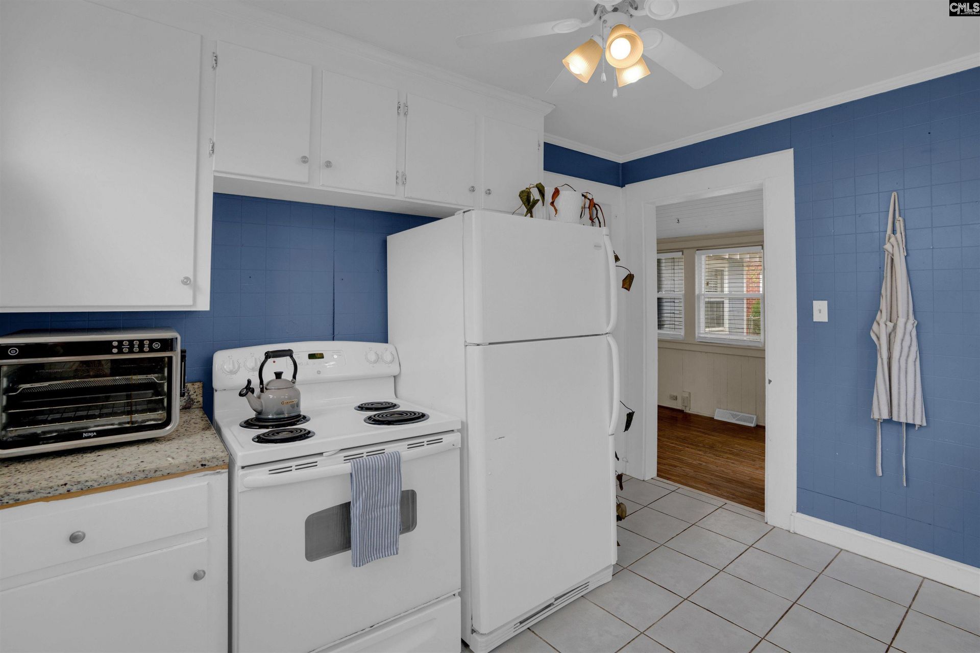 607 Holland Avenue  Photo 24