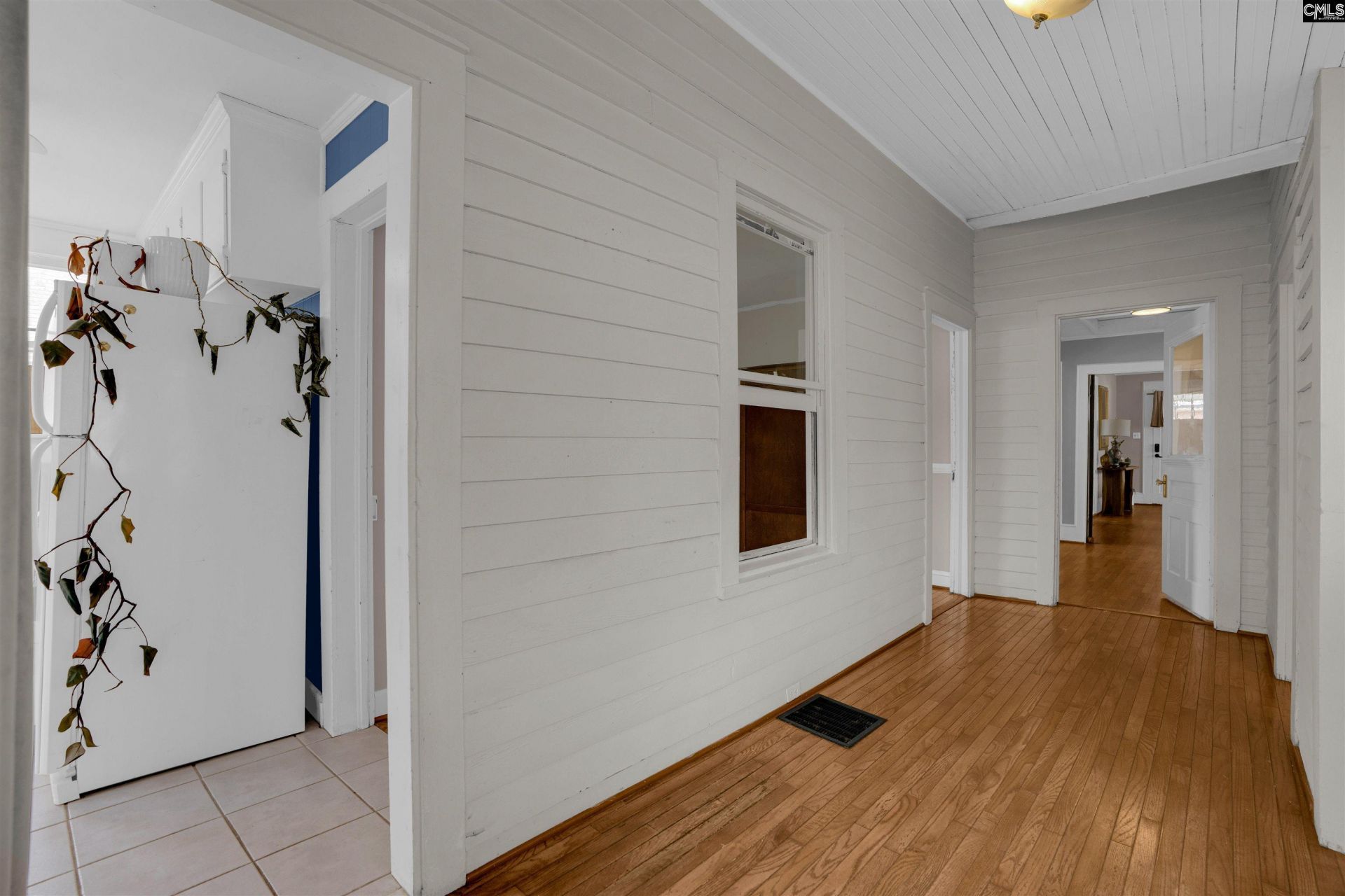 607 Holland Avenue  Photo 28