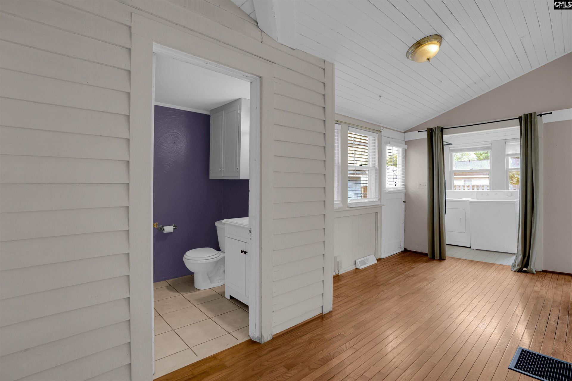 607 Holland Avenue  Photo 30