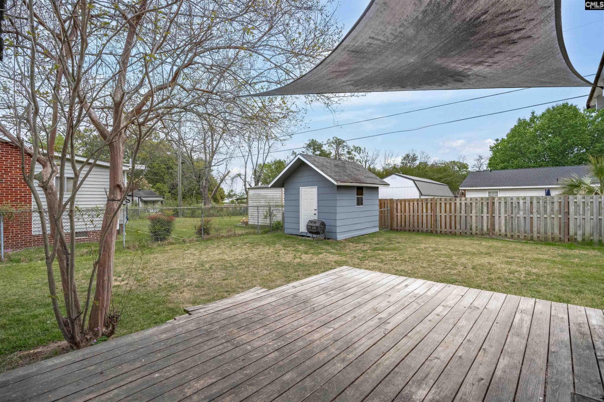 607 Holland Avenue  Photo 31