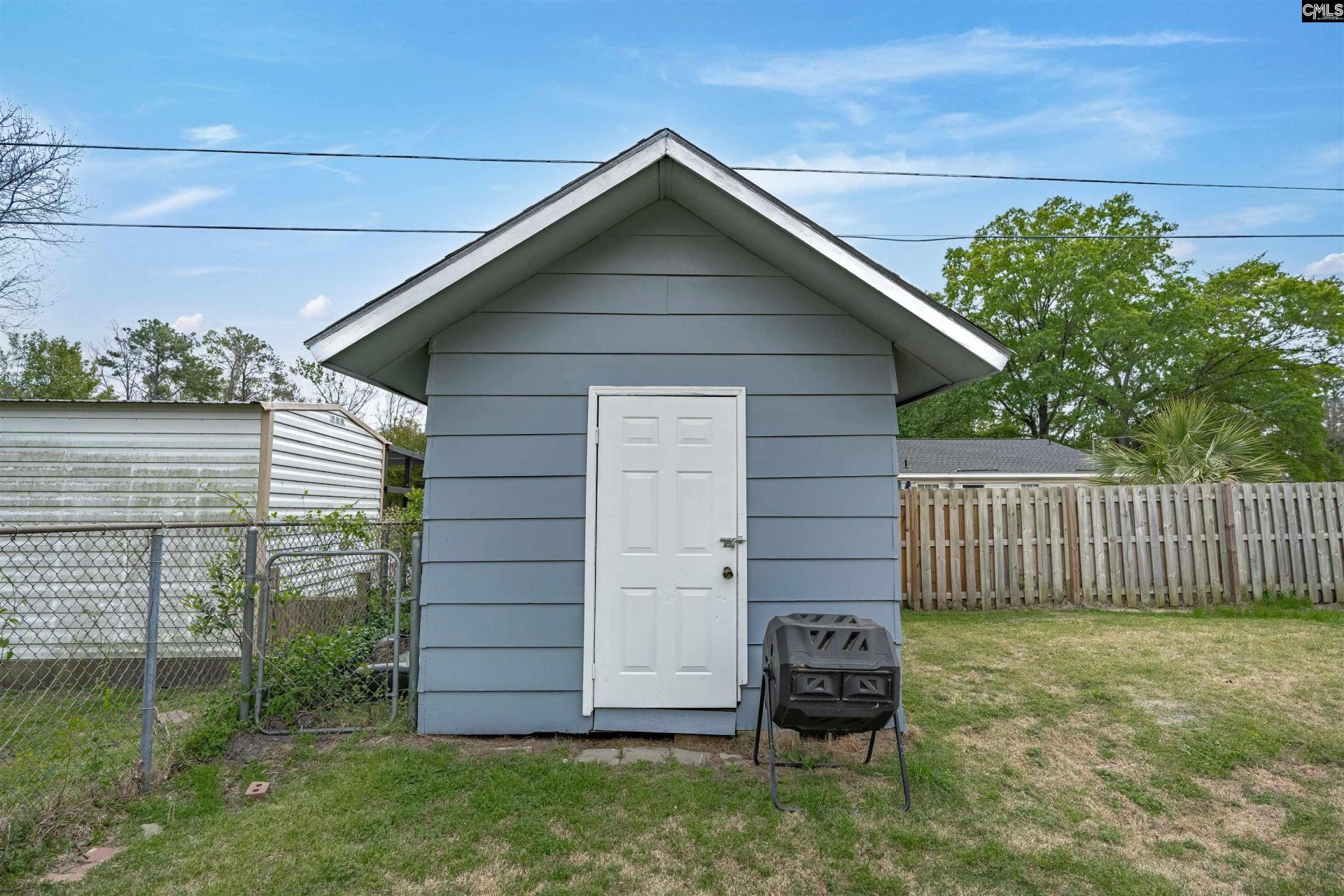 607 Holland Avenue  Photo 37