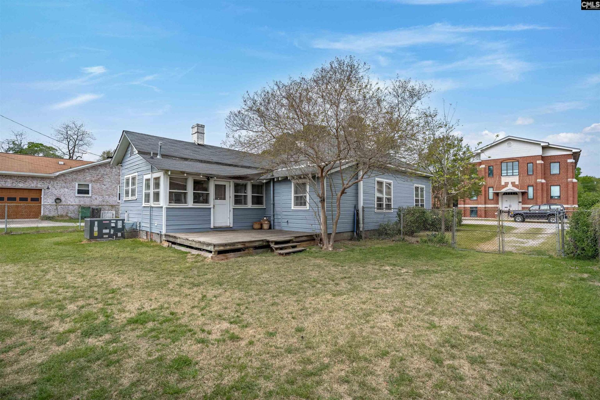 607 Holland Avenue  Photo 6