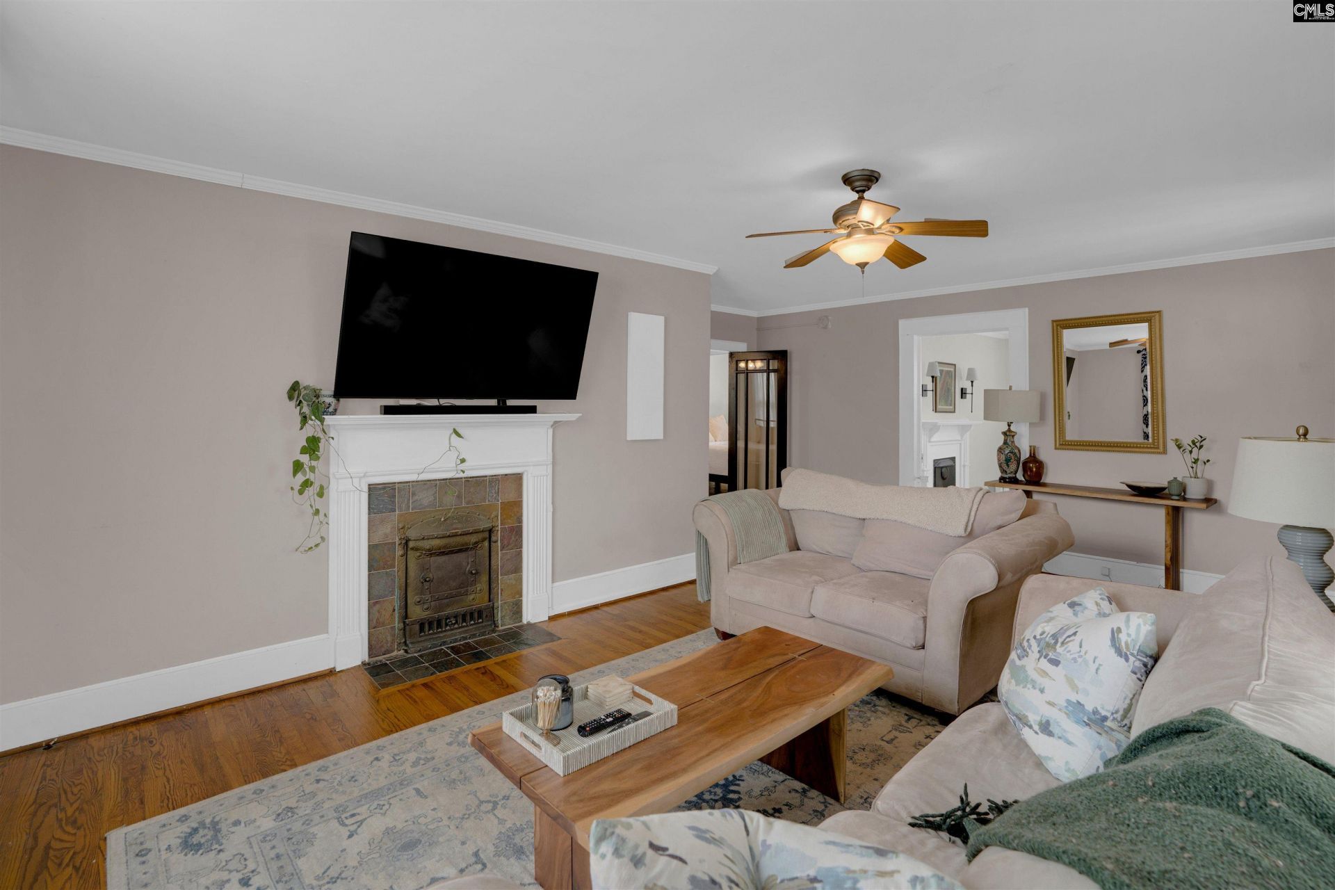 607 Holland Avenue  Photo 9