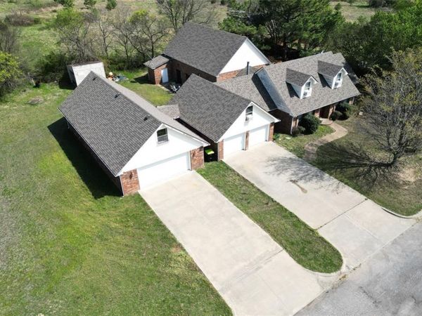 105 Gardenwood Drive, Holdenville, OK 74848