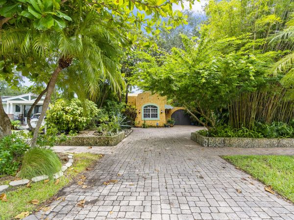 614 SE 5th Court, Fort Lauderdale, FL 33301