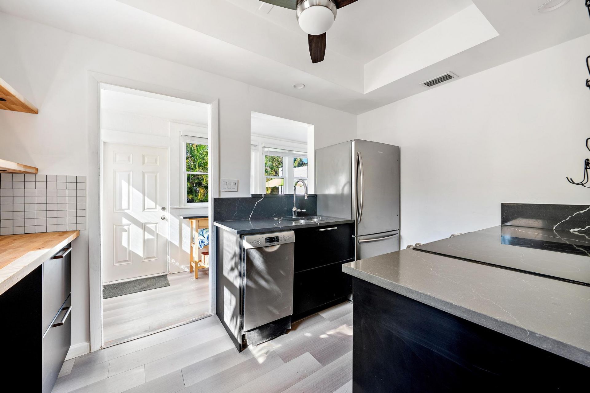 429 48th Street, West Palm Beach, FL 33407 Photo