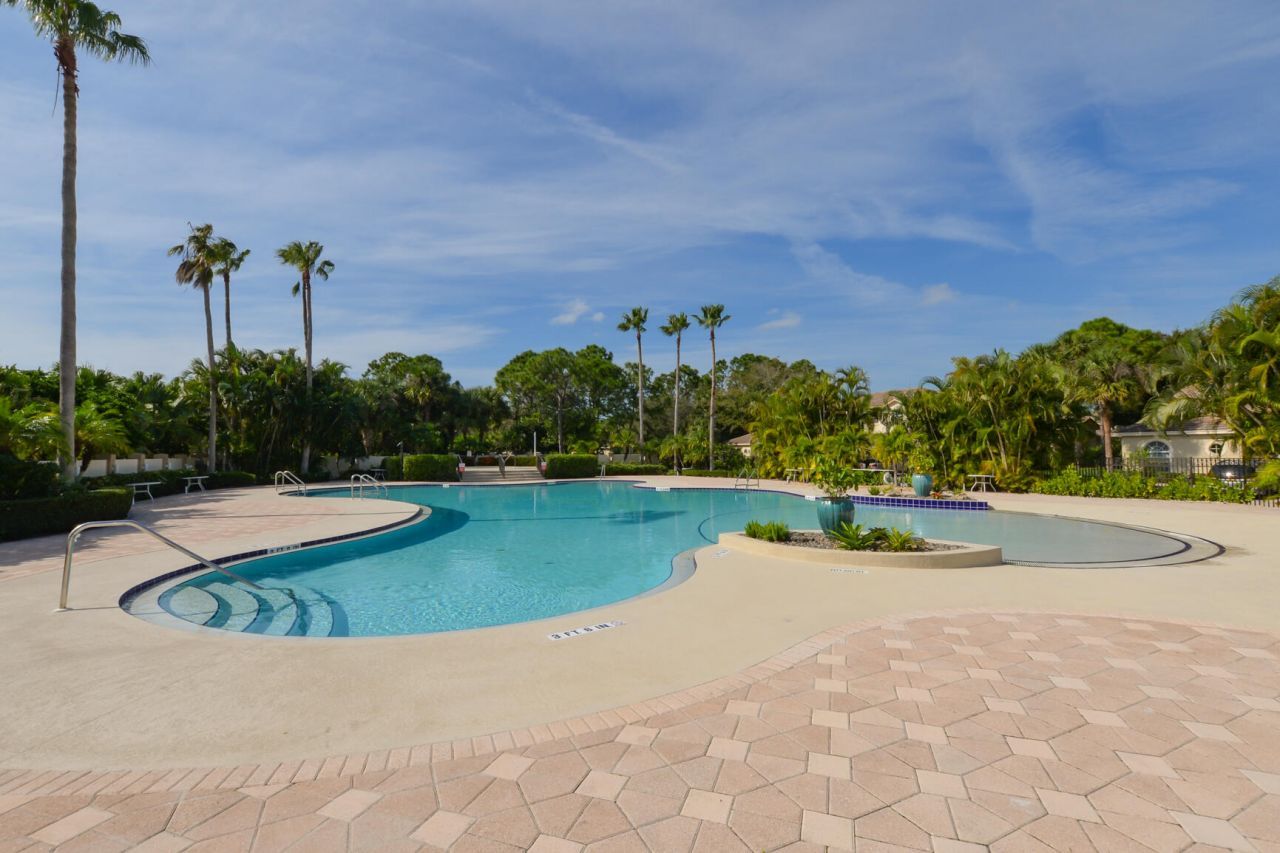 8311 Mulligan Circle, Port Saint Lucie, FL 34986 Photo