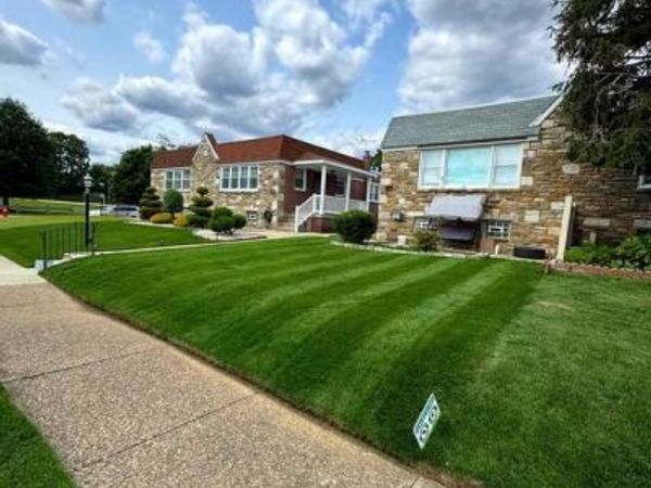 805 GRIFFITH STREET, PHILADELPHIA, PA 19111