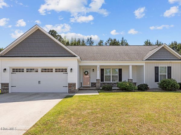 352 Tamarack Drive, Ayden, NC 28513