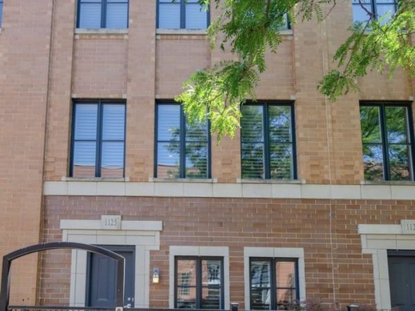 1125 W Monroe Street , Chicago, IL 60607