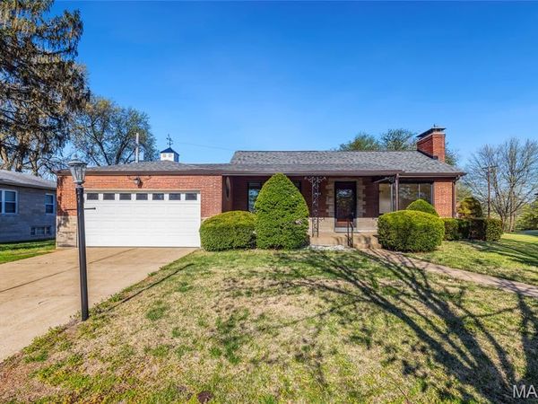 5433 Donovan Avenue, St Louis, MO 63109