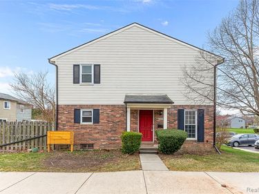 3374 Burbank Drive , Ann Arbor, MI 48105