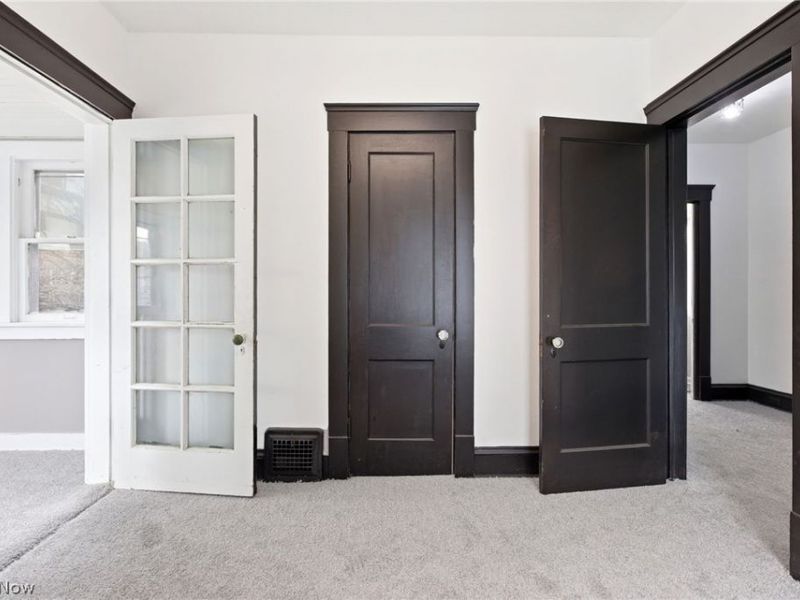 11816 Buckingham Avenue, Cleveland, OH 44120 Photo 18