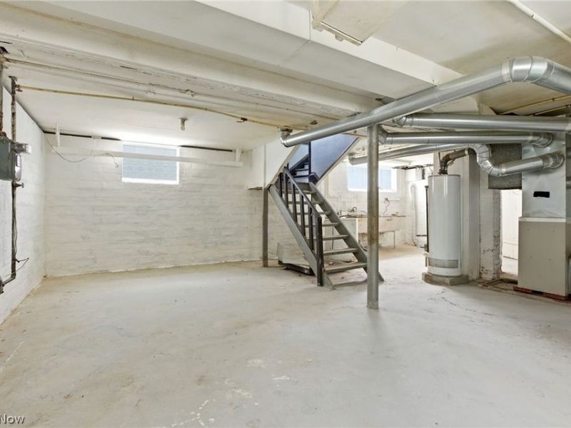 11816 Buckingham Avenue, Cleveland, OH 44120 Photo 30