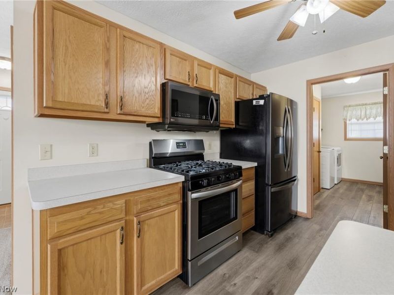 984 Delmont Avenue NW, Massillon, OH 44647 Photo 11