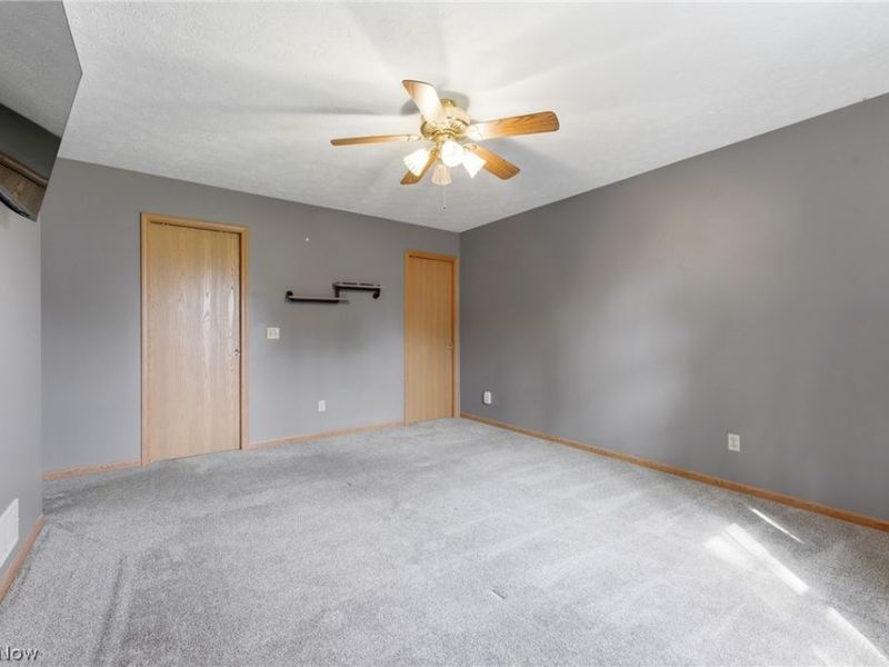 984 Delmont Avenue NW, Massillon, OH 44647 Photo 16