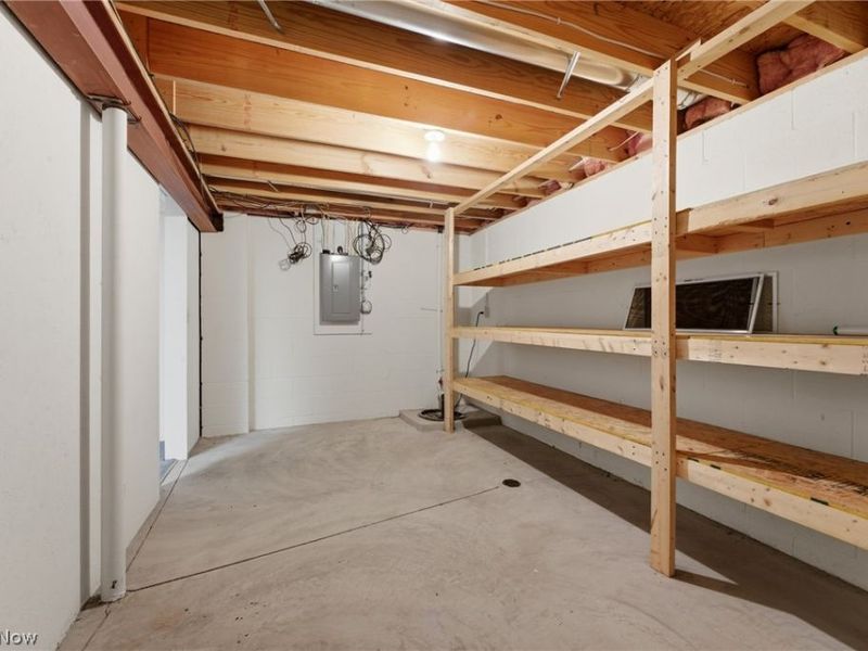 984 Delmont Avenue NW, Massillon, OH 44647 Photo 28