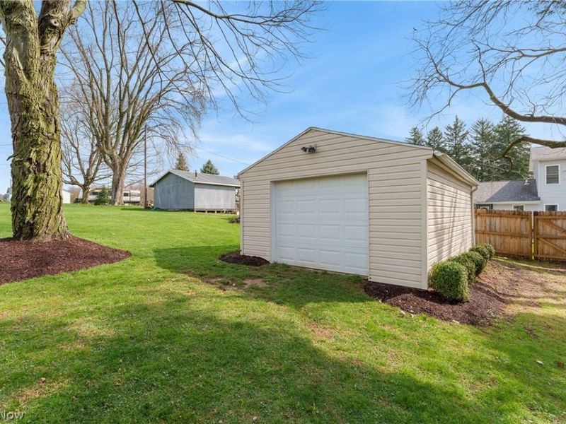 984 Delmont Avenue NW, Massillon, OH 44647 Photo 38