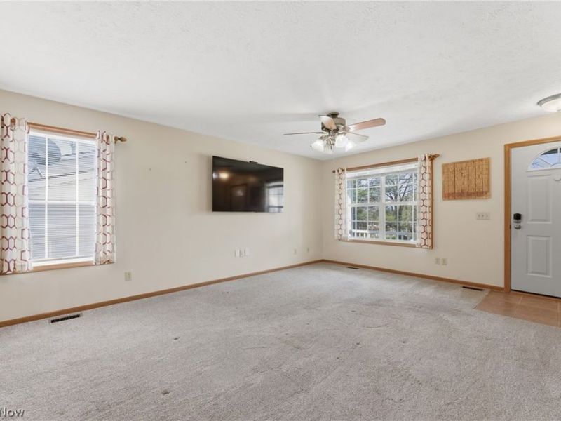 984 Delmont Avenue NW, Massillon, OH 44647 Photo 5