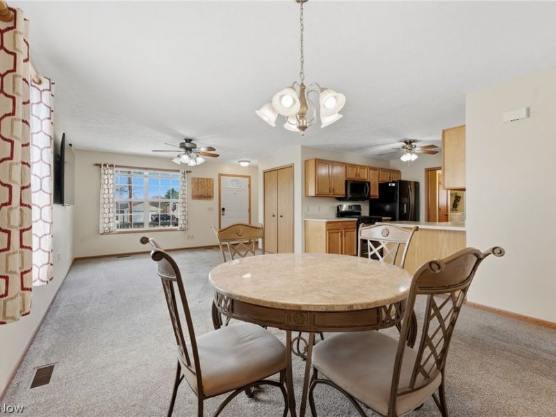 984 Delmont Avenue NW, Massillon, OH 44647 Photo 8