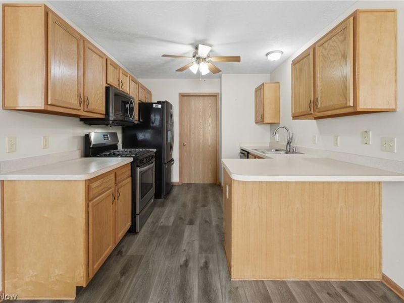 984 Delmont Avenue NW, Massillon, OH 44647 Photo 9