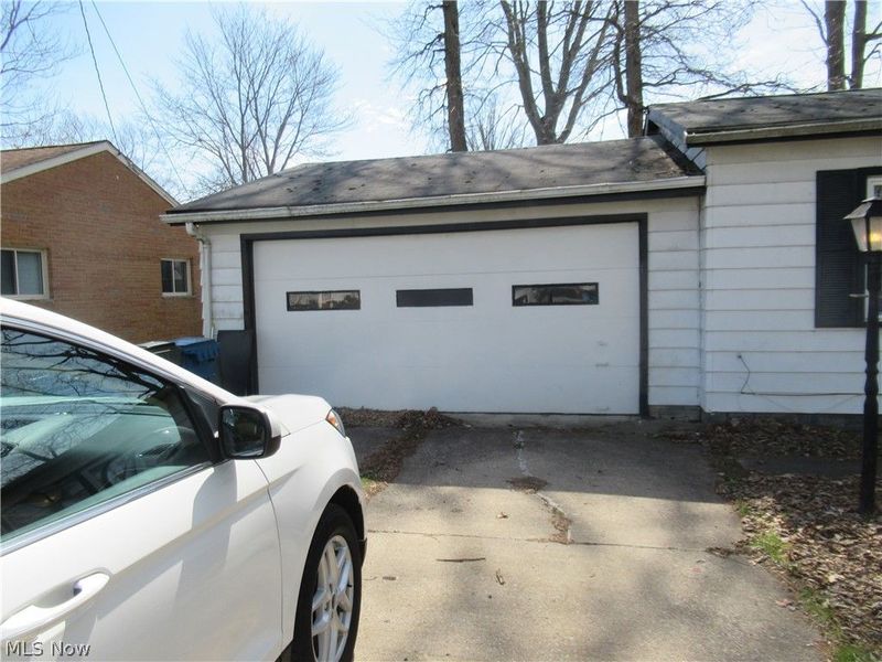 7594 Southland Drive , Mentor, OH 44060 Photo 2