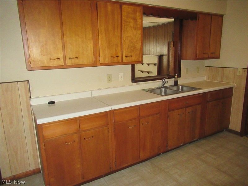 7594 Southland Drive , Mentor, OH 44060 Photo 7