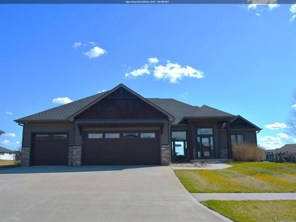 6720 Prairie View Court, Sioux City, IA 51106