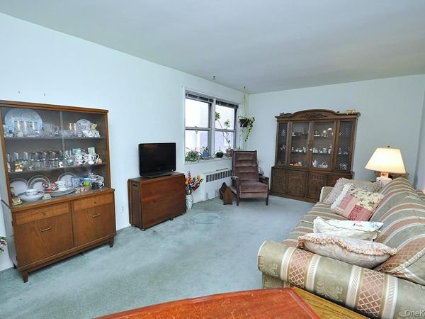 682 Tuckahoe Road , Unit 5H, Yonkers, NY 10710