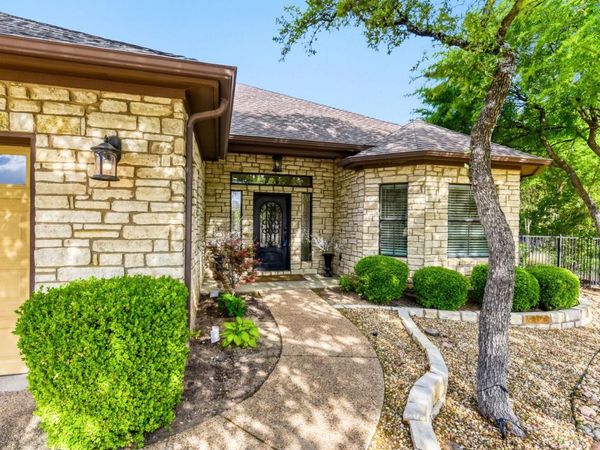 501 Caprock Canyon TRL , Georgetown, TX 78633